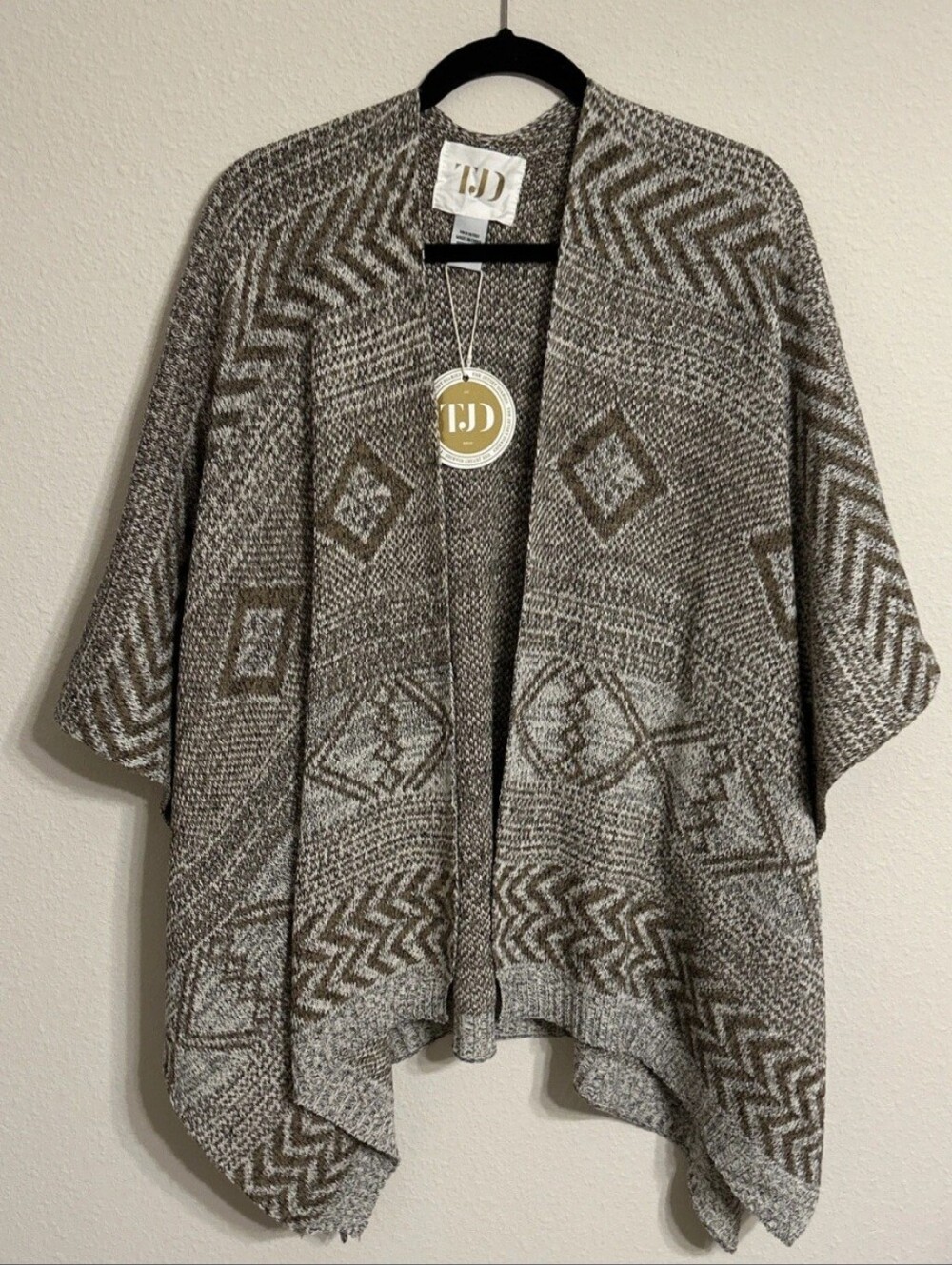 The Jetset Diaries Brown & Cream Geometric Knit Poncho